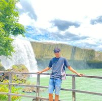 L&ecirc; B&igrave;nh